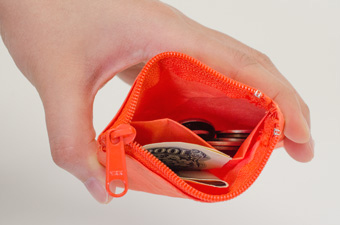 SIWA｜紙和 / 財布とコインケースとペンケース_wallet-pen-シンプルだから使いやすい「コインケース」