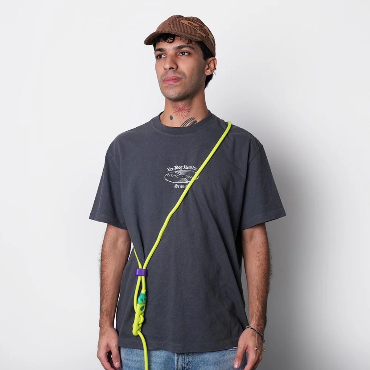 ハンズフリーリーシュ